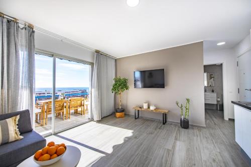 Alma y Mar - Above the Sea Retreat - Sunset Terrace, Ocean Views, Year Round Pool