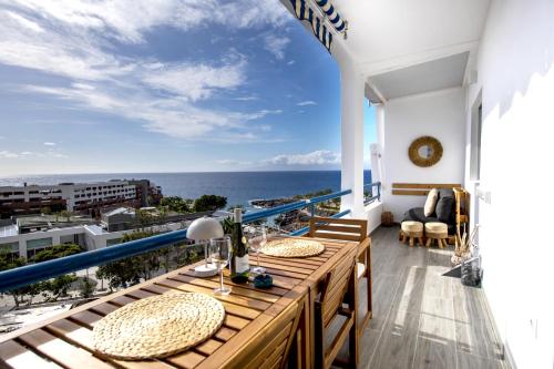 Alma y Mar - Above the Sea Retreat - Sunset Terrace, Ocean Views, Year Round Pool