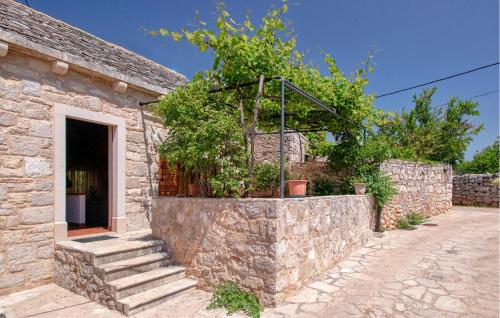 1 Bedroom Cozy Home In Rudina