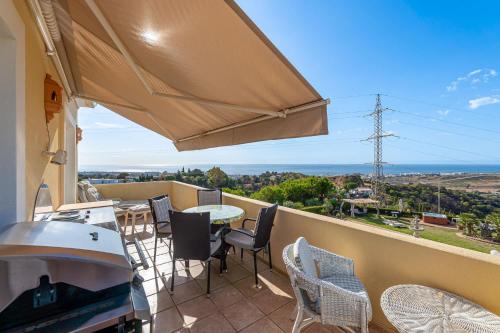Sunny Penthouse with Pool & Hot Tub in Villa Roca photo 7
