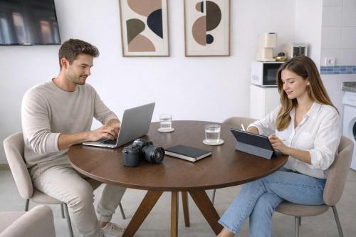 Estudios Premium Centro Sevilla 3 personas Familias Parejas Tele Trabajo