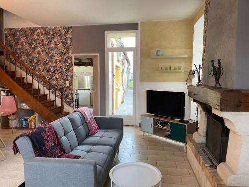 Maison charmante près de la ville - FR-1-410-386