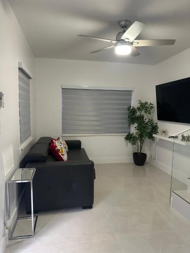 Comfortable modern apartment- central location. photo 46