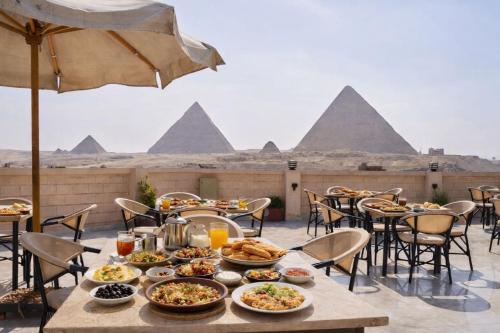 Pyramids RZ view Hotel