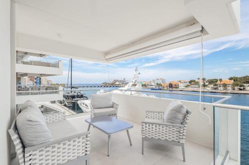 The Aurum Marina - Adults only