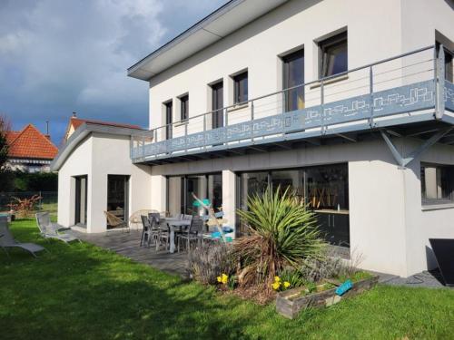 Maison spacieuse proche plage - 4 chambres - FR-1-788-103