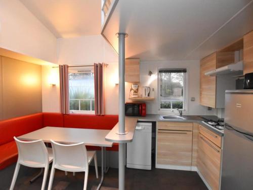 Mobil-home spacieux pour 9 pers. - API-1-52-1993