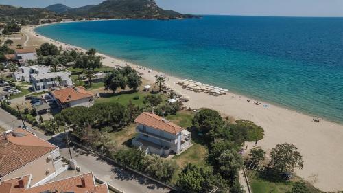 Proteus Beachfront Villa, Toroni