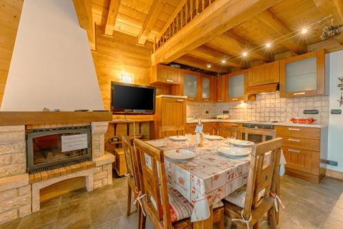 Apt Des Granges Balcony Duplex Near Chamonix for 5 - Happy Rentals photo 13