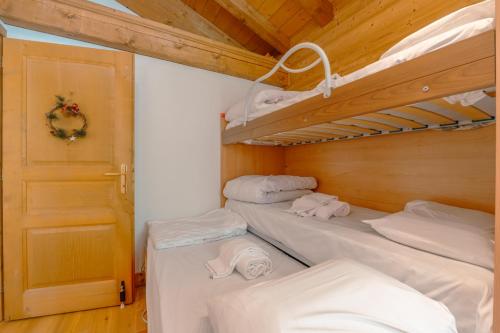 Apt Des Granges Balcony Duplex Near Chamonix for 5 - Happy Rentals photo 6