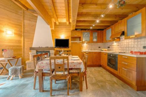Apt Des Granges Balcony Duplex Near Chamonix for 5 - Happy Rentals photo 12