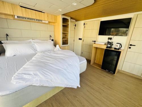 Majoituspaikan Boat Camping keittiö tai keittotila