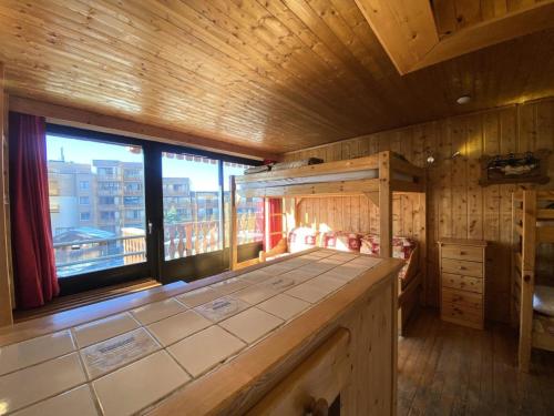 Résidence Neves - VAL THORENS location: Studio pour 4 personnes dans un quartier animé / LES NEVES MAE-9103