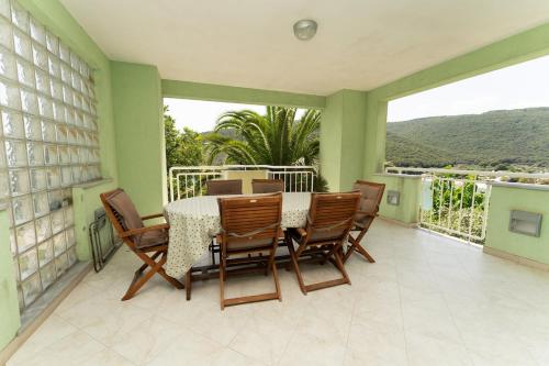 Big balcony apartment with sea view, 2 BDR, 06
