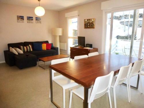 Résidence Oustal - Appartement duplex avec wifi dans le centre de Barï¿½ges MAE-8354