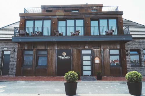 Fliegerdeich Hotel & Restaurant — Property building