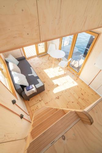 an overhead view of a bedroom in a tiny house at Hausboot Alma in Schleswig