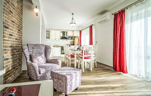 Amazing Home In Makarska With Sauna