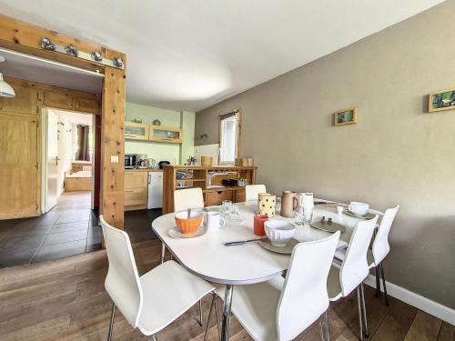 Résidence Beaufortain - Appartement spacieux et renové · Centre station · Balcon MAE-2094