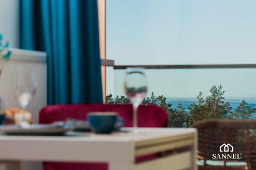 Apartament Sunset View-z widokiem na morze!-Pinea Apartments Pobierowo-z dostępem do strefy basenów,saun i jacuzzi