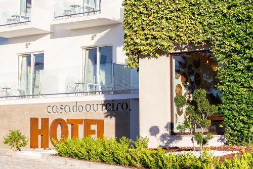 Boutique Hotel Casa do Outeiro - Arts & Crafts — Facade/entrance