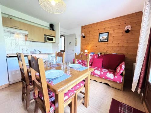 Les Chalets Des Evettes - Résidence avec piscine au pied des pistes MAE-4911