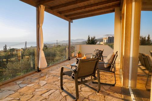 House Philia with Panoramic Sea View in Mani