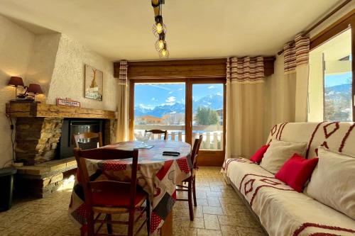Mont Blanc view and hiking trails in Combloux