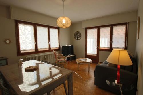 Appartement T2 55 m2 une chambre et garage
