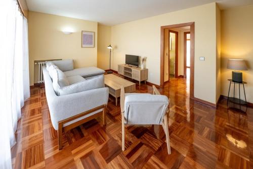 Beautiful penthouse with a terrace in the center 2A