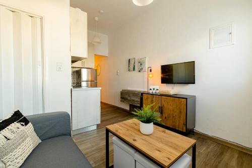 Harbor View Apartment in Mykonos Town Central