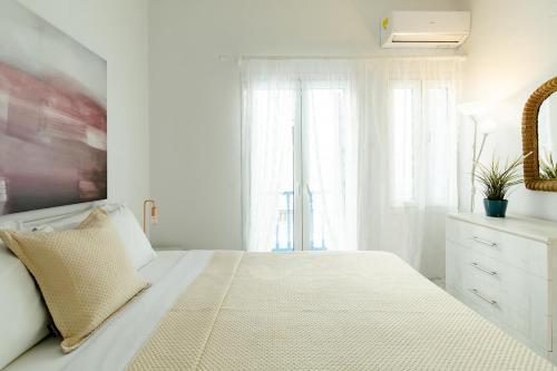 Harbor View Apartment in Mykonos Town Central