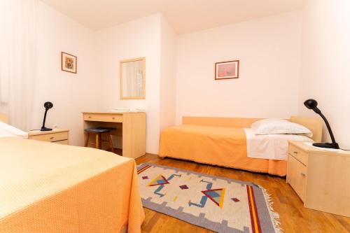 Apartment in Rabac with 2BDR close Maslinica beach, 06