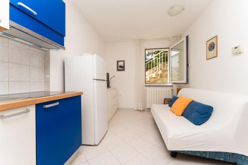 Apartment in Rabac with 2BDR close Maslinica beach, 06