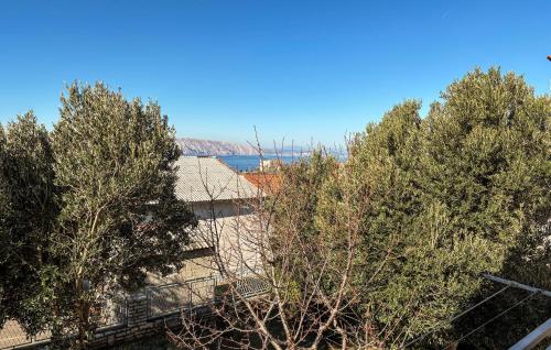 3 Bedroom Pet Friendly Apartment In Senj
