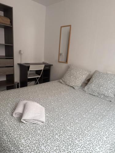 Location in private security residence with free parking, 1 minute from tramway, 9 minutes from the center, accessible all transports