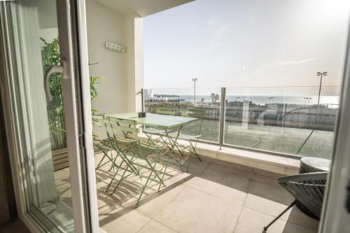 1Hab premium, terraza con vistas al mar, parking y totalmente renovado