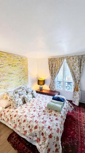 Spacious Apartment in Montparnasse