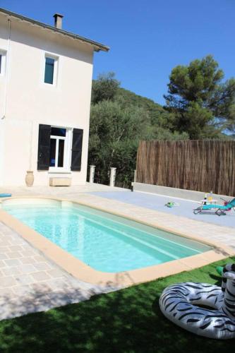 Charmante Villa individuelle Niçoise avec piscine privée proche Monaco