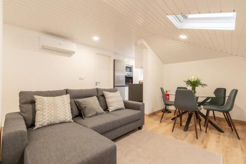 Lira's Loft - New Modern Loft In Calheta - Madeira
