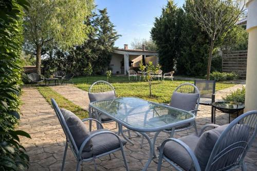 Luxury Seaview 3BDR Maisonette-100m to Beach