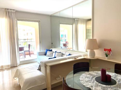 Monaco Fontvieille elegant apt - Luxury Terrace & Pool - Garden View photo 12