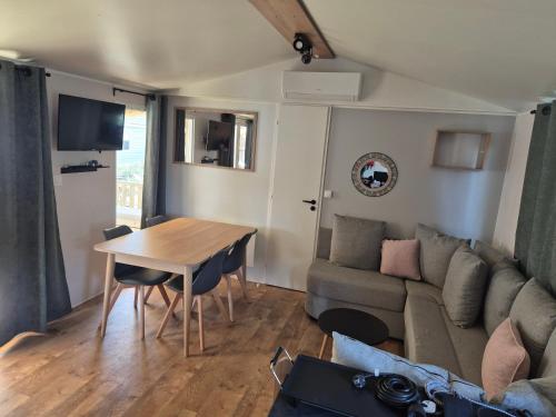 Mobil-Home proche de la mer, Camping 4 Mar Estang