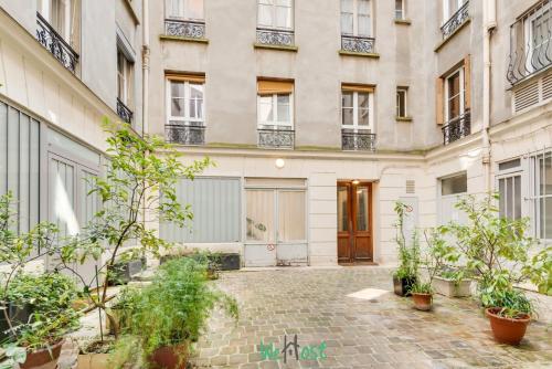 Parisian charm a stone's throw from Montmartre
