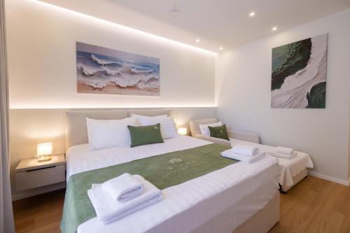 E'Lux Seaside Suites
