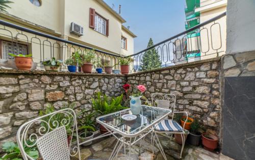 Casa di Toula - Authentic 50s Apartment
