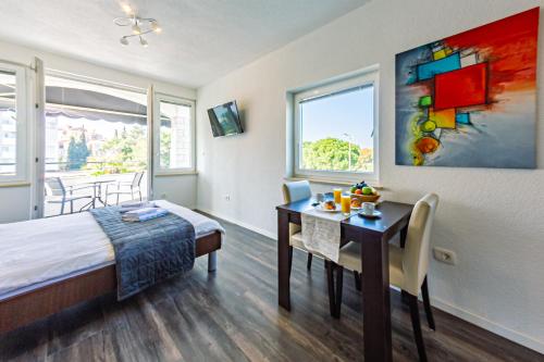 Nebuloza Apartments Rovinj with Balcony