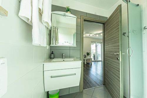 Nebuloza Apartments Rovinj with Balcony
