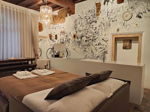 The Eclectic Home of Collector - Navona Square