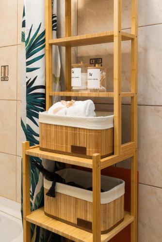 DVision Apartment - In the Heart of Historic Ano Poli